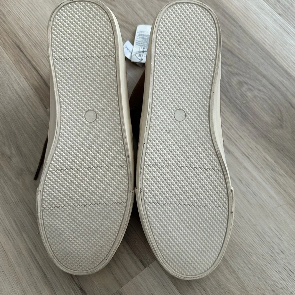 Banana Republic Lace Up Vegan Suede Chukka Sneakers Brown SZ 10.5 NWOB